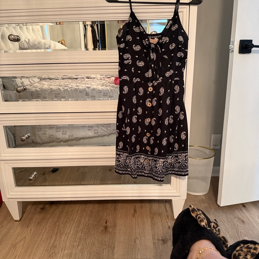 Chic Black Paisley Mini Dress